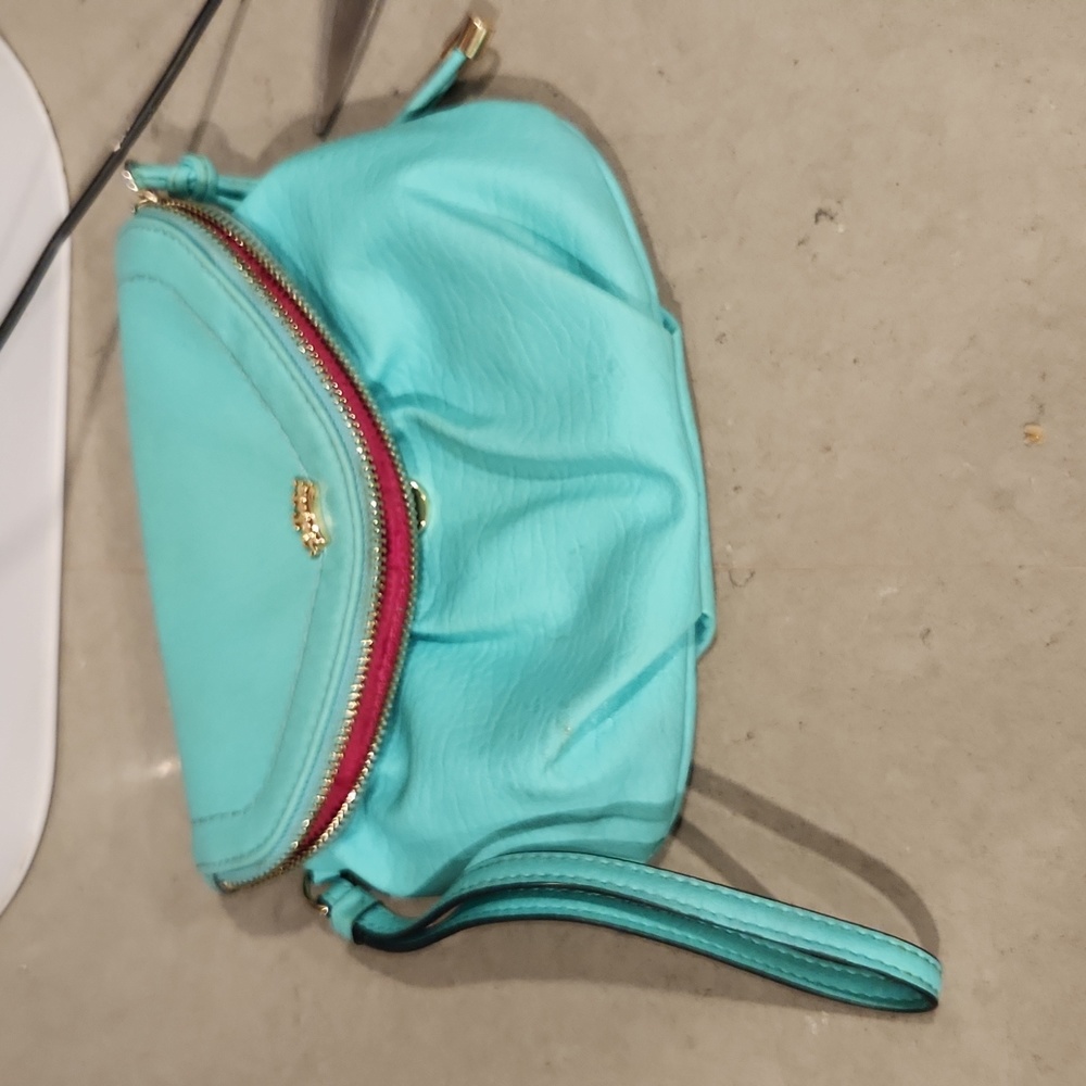 juicy couture wristlet